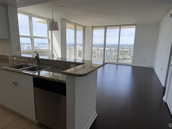 3rd image of 19501 W Country Club Dr APT 2208