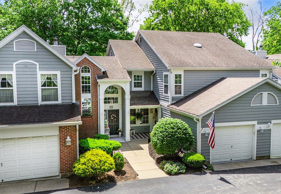 1st image of 298 Elmwood Dr