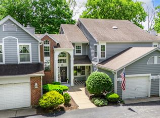 298 Elmwood Dr, Springboro, OH 45066