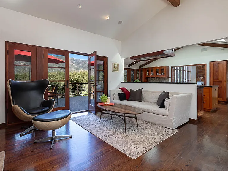622 Cowles Rd — Photo 9
