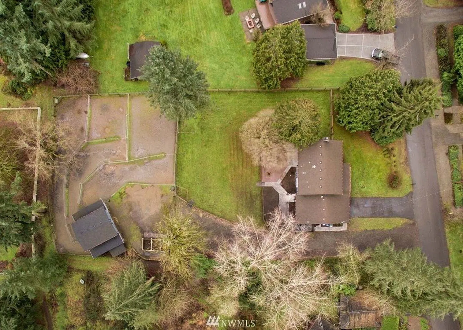 Private Bridle Trails Equestrian Retreat | Updated 4-Bedroom Home & 3-Stall Barn — Photo 2