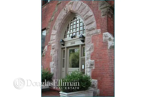 Sold by Douglas Elliman | media 10