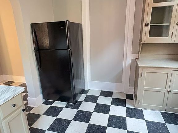 4th image of 1401 S 3rd St #11