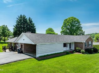 408 Garmon Dr, Kingsport, TN 37663