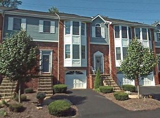 1705 Timberidge Dr, Bethel Park, PA 15102