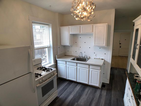 2nd image of 2127 W Agatite Ave #1