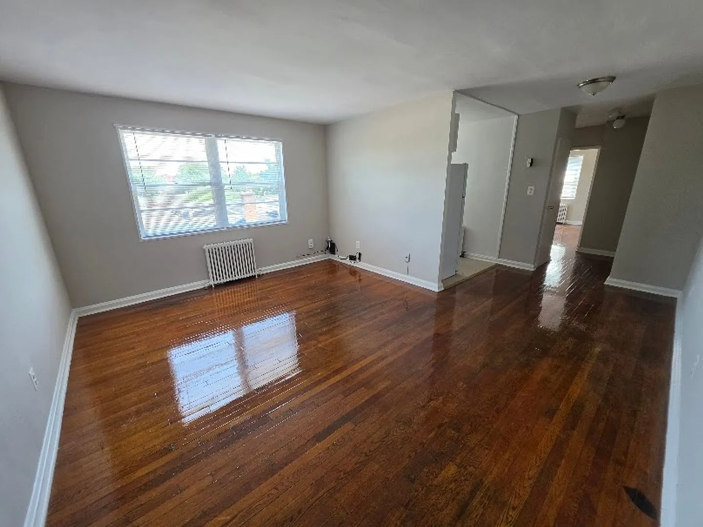 214 Kenilworth Ave Ne — Photo 4
