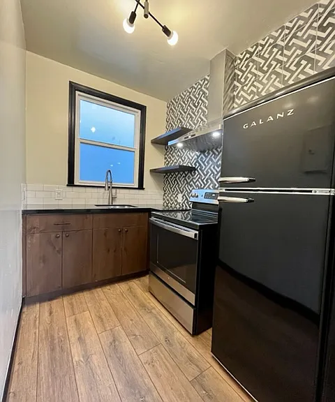 127 Main St #203 — Photo 1