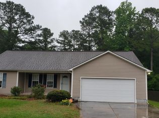 103 Rocky Ct, Richlands, NC 28574