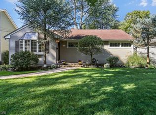 85 Hollywood Ave, Metuchen, NJ