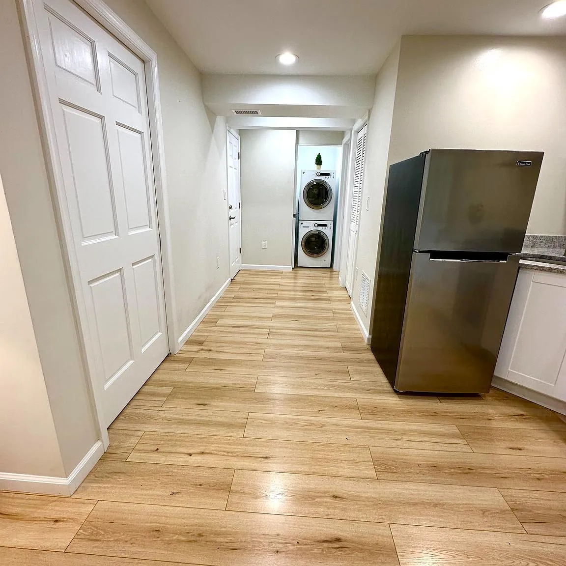 Studio, 313 sqft, $1,600 — Photo 4