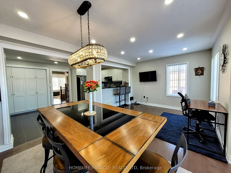 34 Donomore Dr — Photo 16