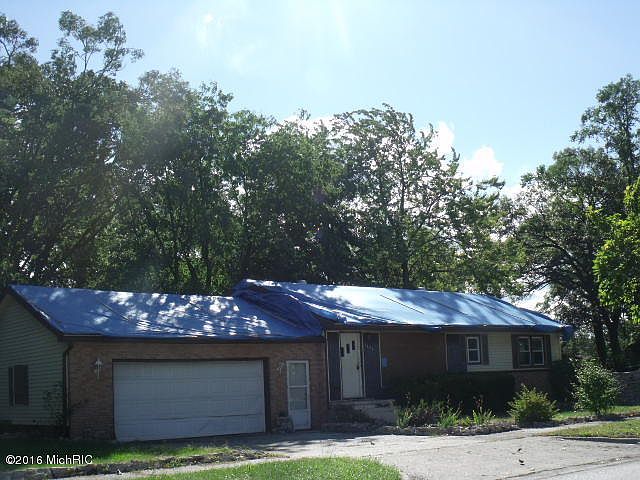 1st image of 2208 Wood St