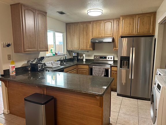 3rd image of 3048 53rd St