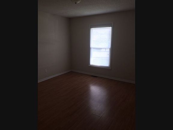 4th image of 103 Mosby Cir #A
