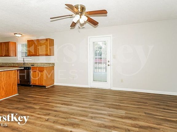 4th image of 1177 Alder Rd