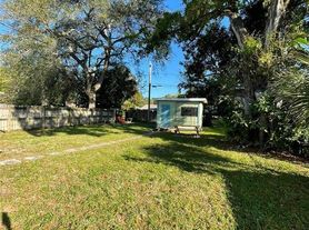 645 NE 35th St, Fort Lauderdale, FL