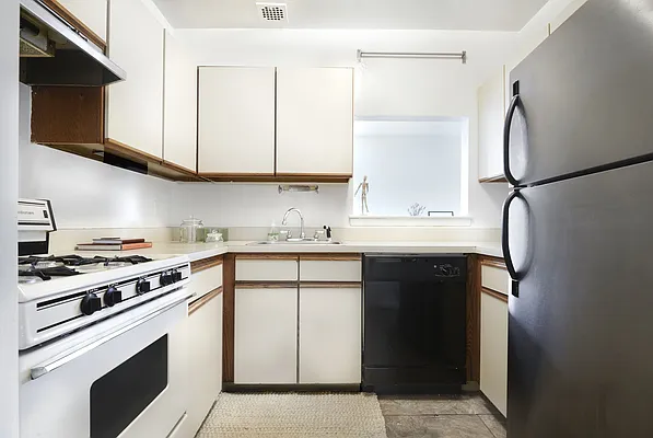 Sold by Compass | media 16