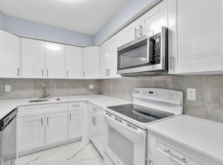 9960 Pineapple Tree Drive #107, Boynton Beach, FL 33436