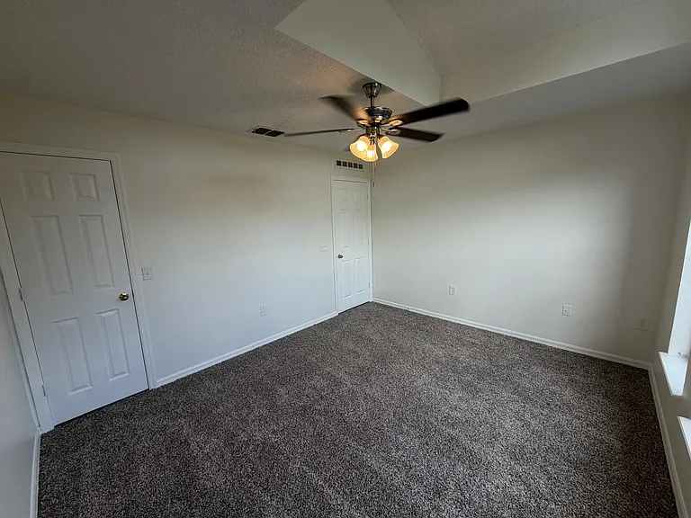 3015 Elbib Dr #1 — Photo 8