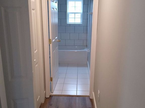 5th image of 1618 Maury St APT C