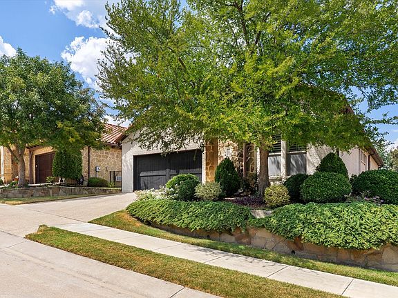 3rd image of 2909 Siena Dr