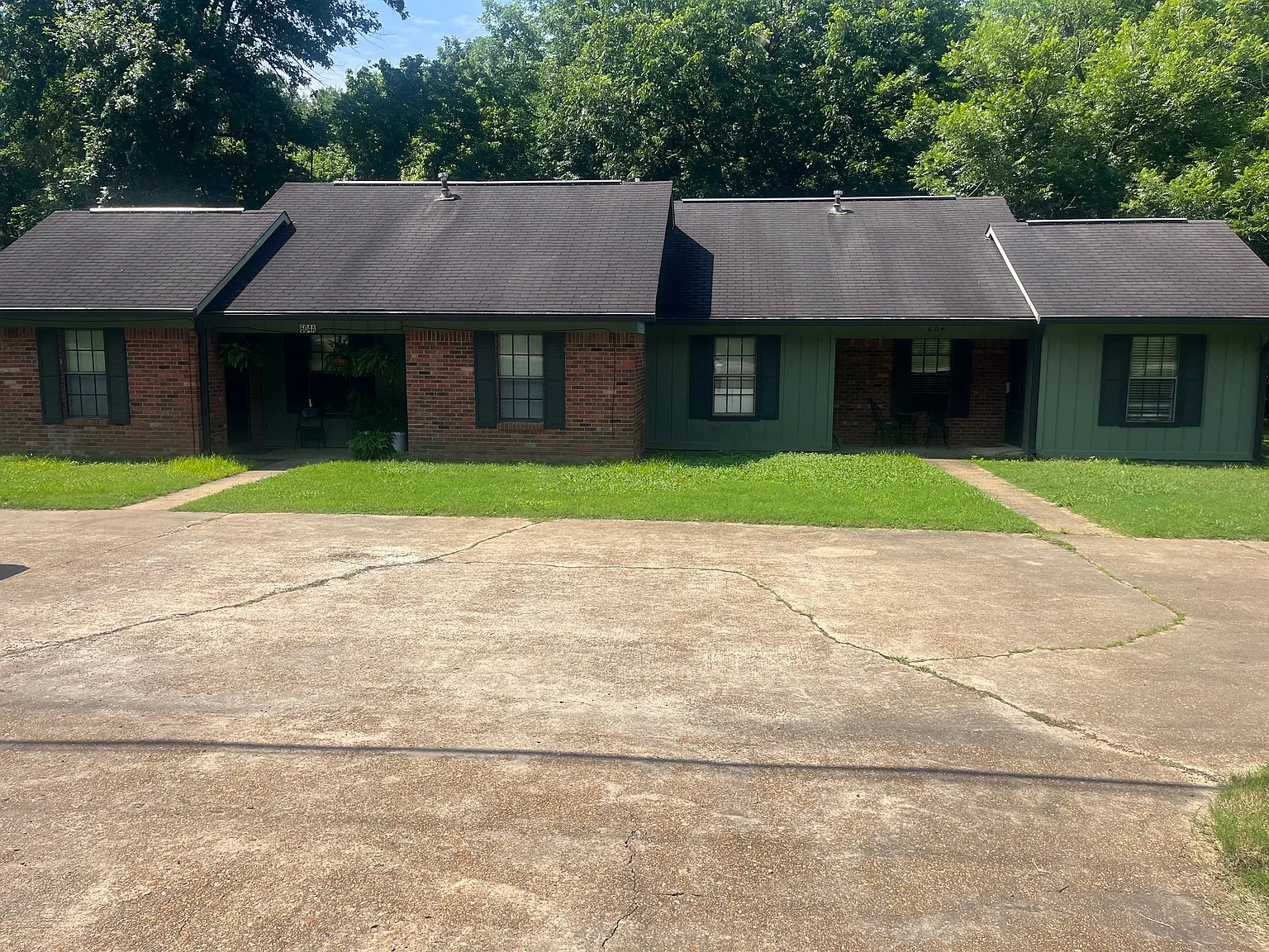 2 bed, $1,100 — Photo 2
