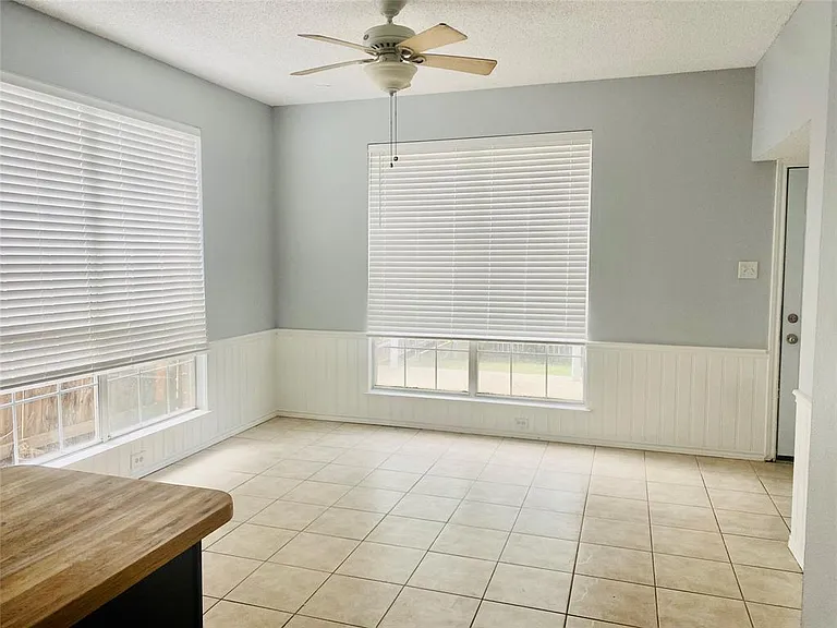 1514 Dublin Cir — Photo 4