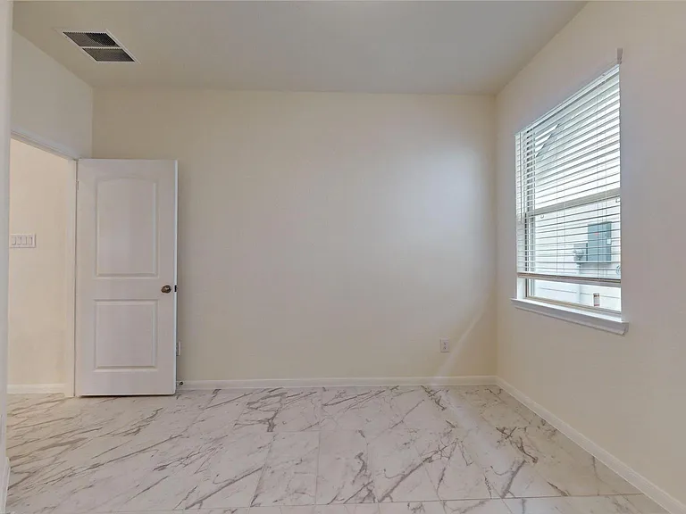 10434 Astor Point Trl — Photo 30
