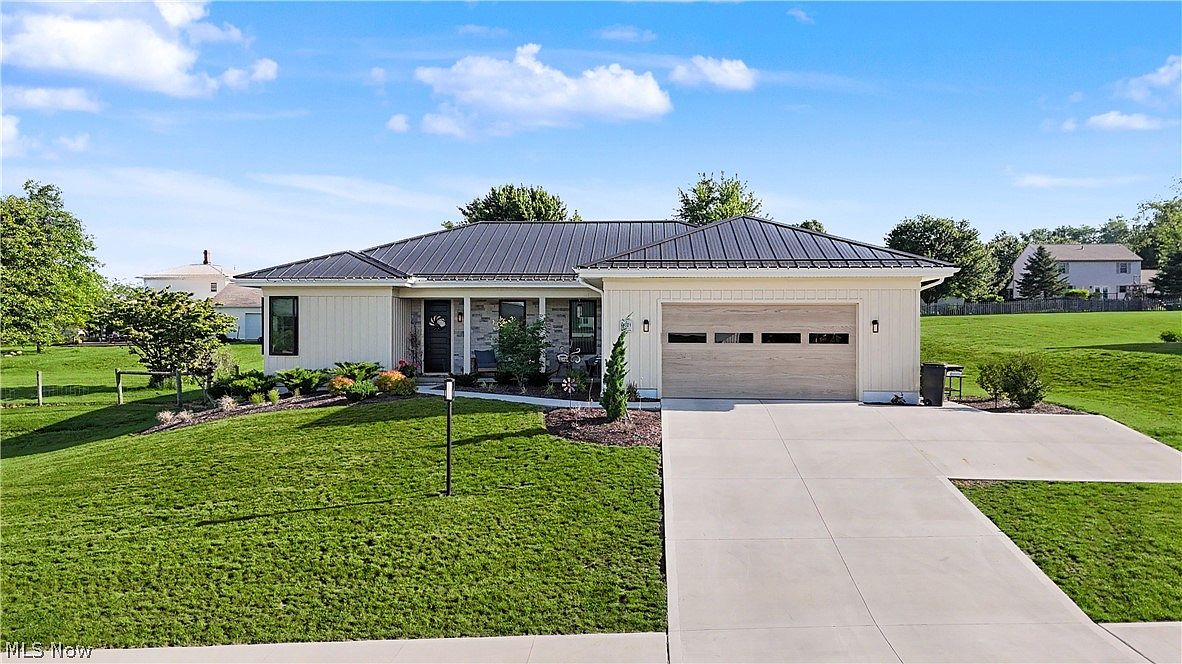 21 Betty Dr, Bellville, OH 44813 | MLS #5216018 | Zillow