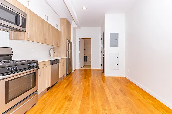 Rented by MySpaceNYC | media 50