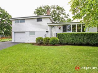 1014 Pam Anne Dr, Glenview, IL 60025