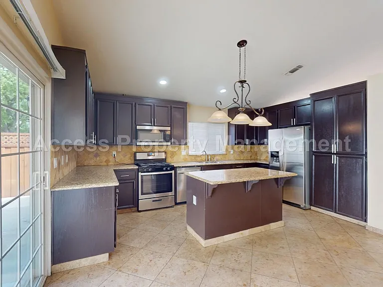 2141 Norik Dr — Photo 7