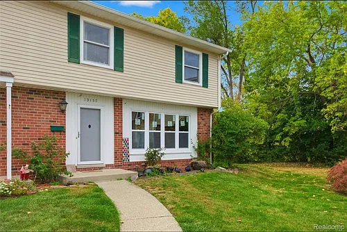 13157 Lake Point Blvd Photo 1