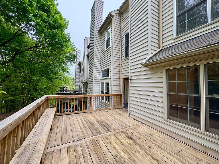 53 Cedarwood Cir — Photo 32