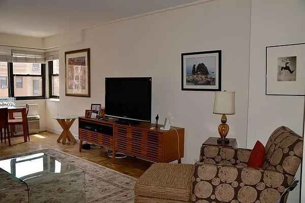 Rented by Keller Williams NYC | media 6