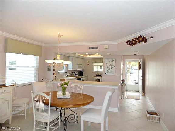 2nd image of 860 Panama Ct Unit 214