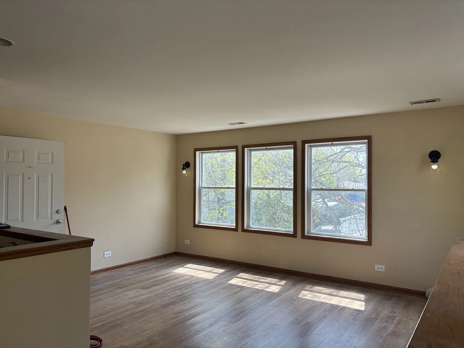 181 N Main Street - 4 — Photo 3
