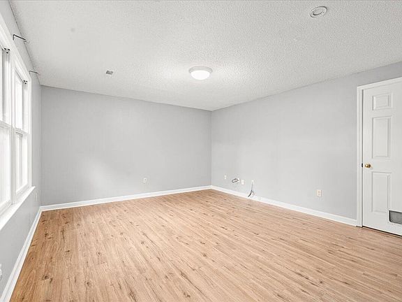 4th image of 2142 Brick Church Rd
