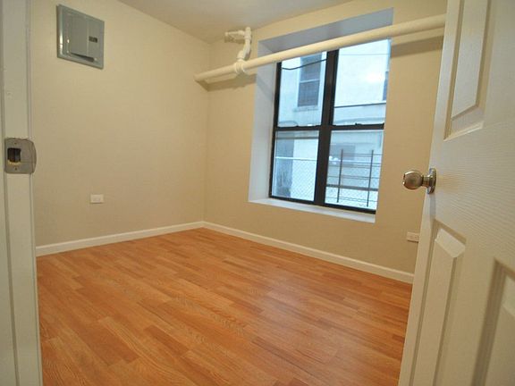 5th image of 304 W 147th St
