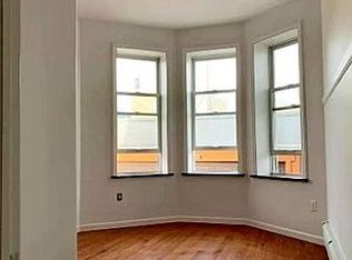 67-05 64th St #2, Ridgewood, NY 11385