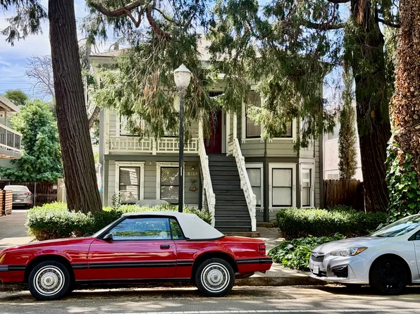 2120 H St APT 3, Sacramento, CA 95816