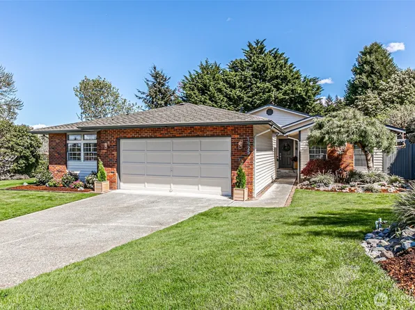 1925 Dumas Circle NE, Tacoma, WA 98422