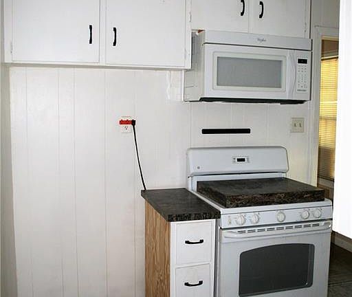 5th image of 113 Hillcrest Dr