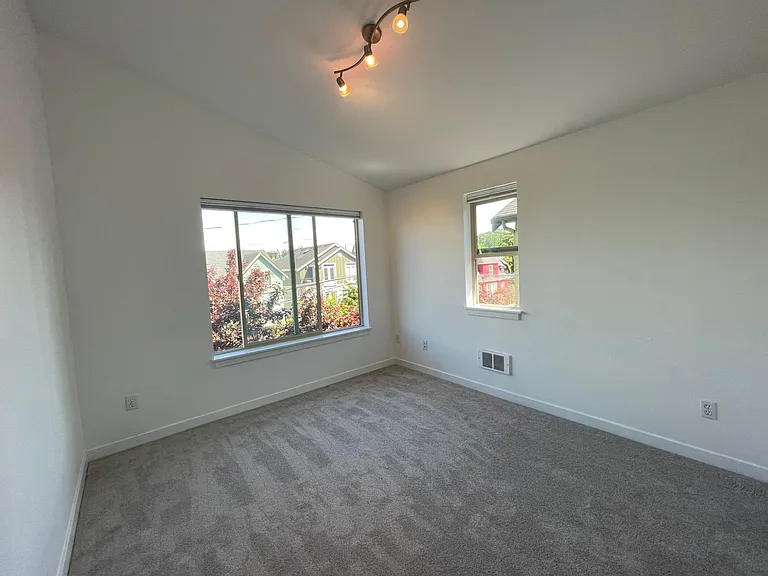 Primary bedroom with new carpet