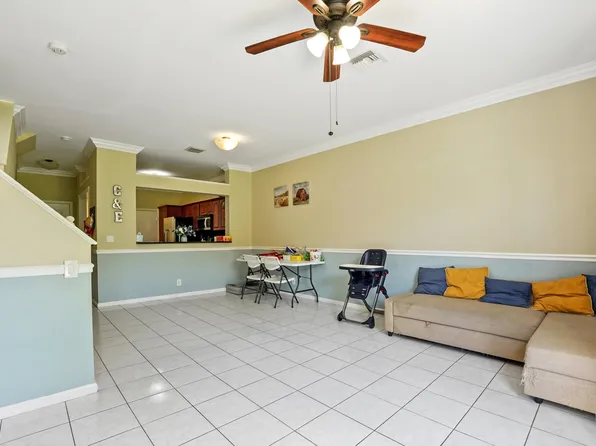 230 Foxtail Drive #F, Greenacres, FL 33415