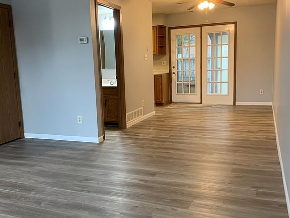 2nd image of 4405 Bonita Dr APT F