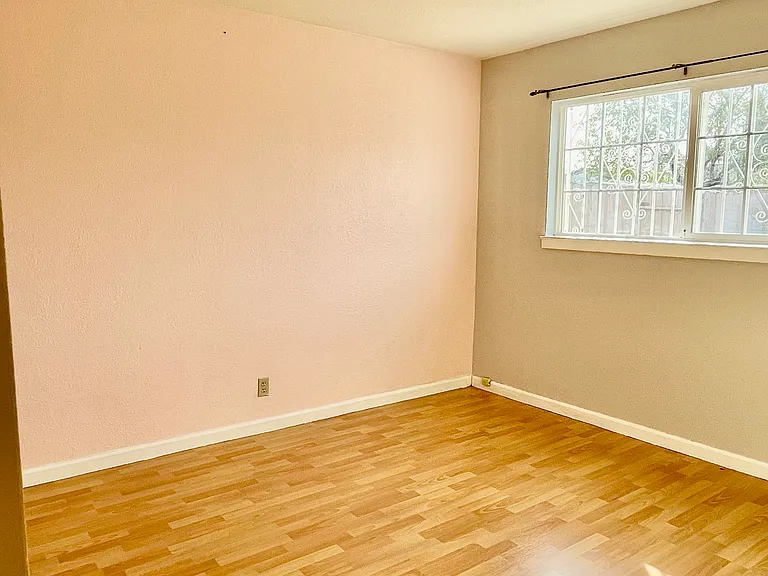 1125 Moonlight Way — Photo 11
