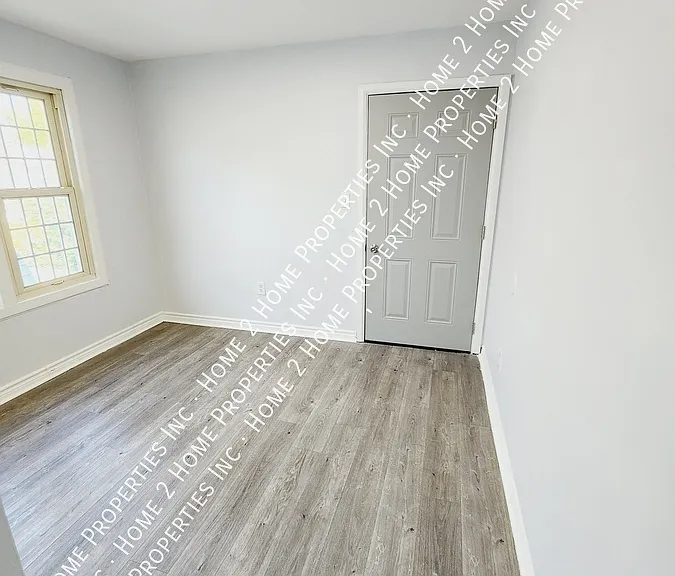 1107 Pierre Ave #3 — Photo 5