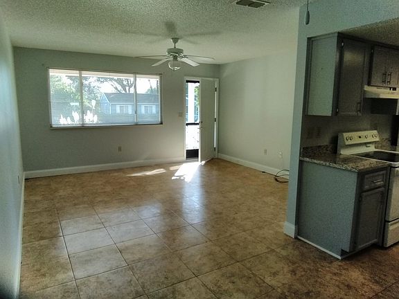 3rd image of 10948 SW 86th Court Must Be #55